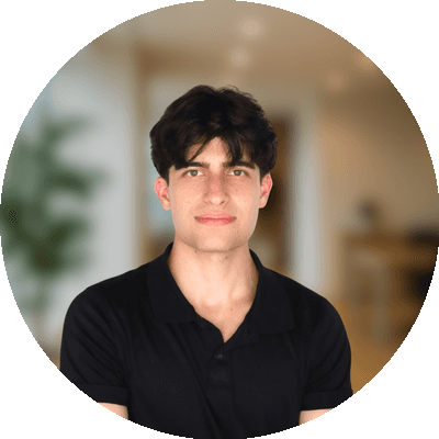 Portrait of Mo Shirmohammadi